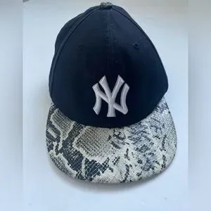 キャップ New Era MLB New York Yankees Snake Pattern Retro Crown Snapb 9Seventy-Stretch-Snap-Yankees-